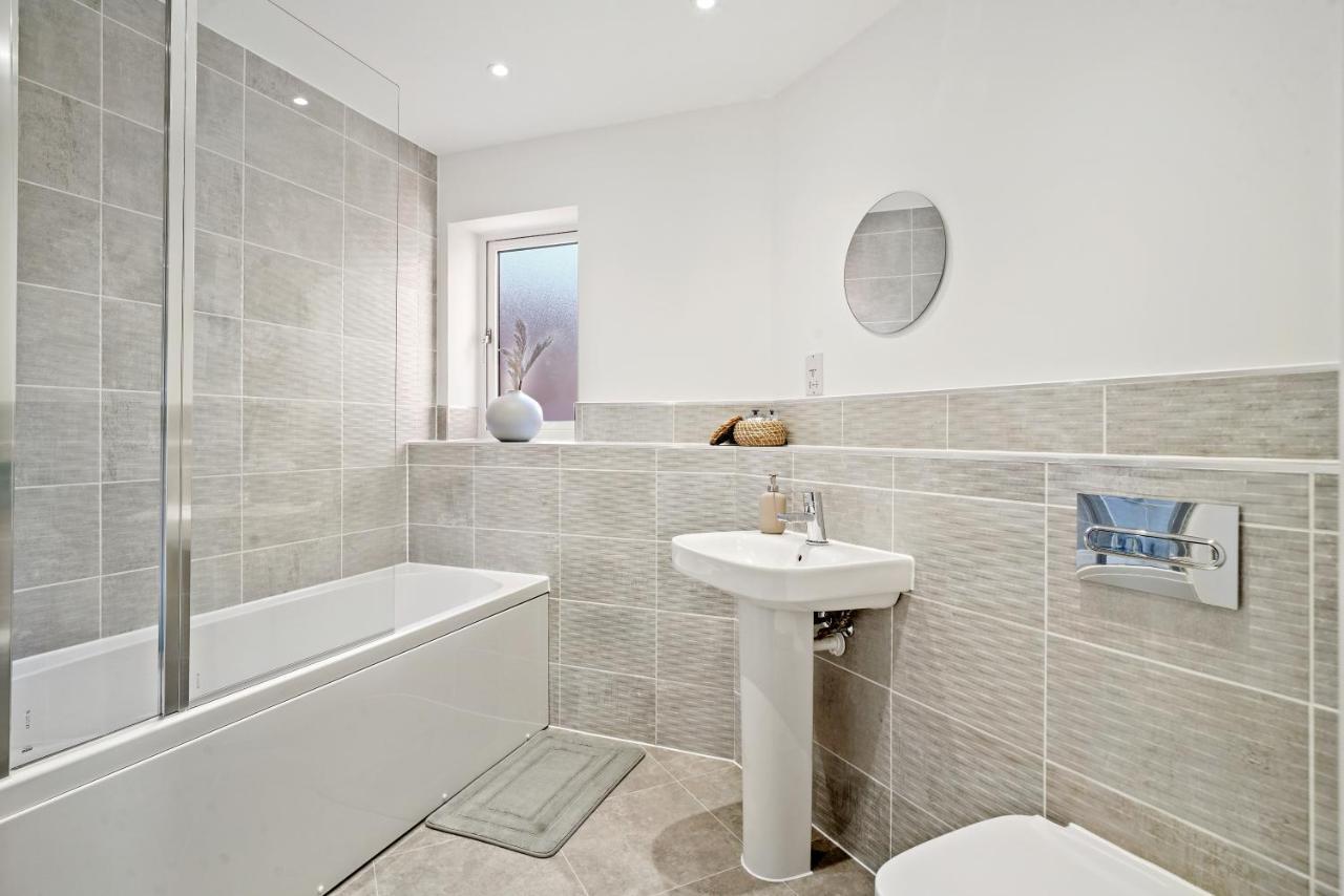 Luxury Apartment At Holt House Milton Keynes Kültér fotó